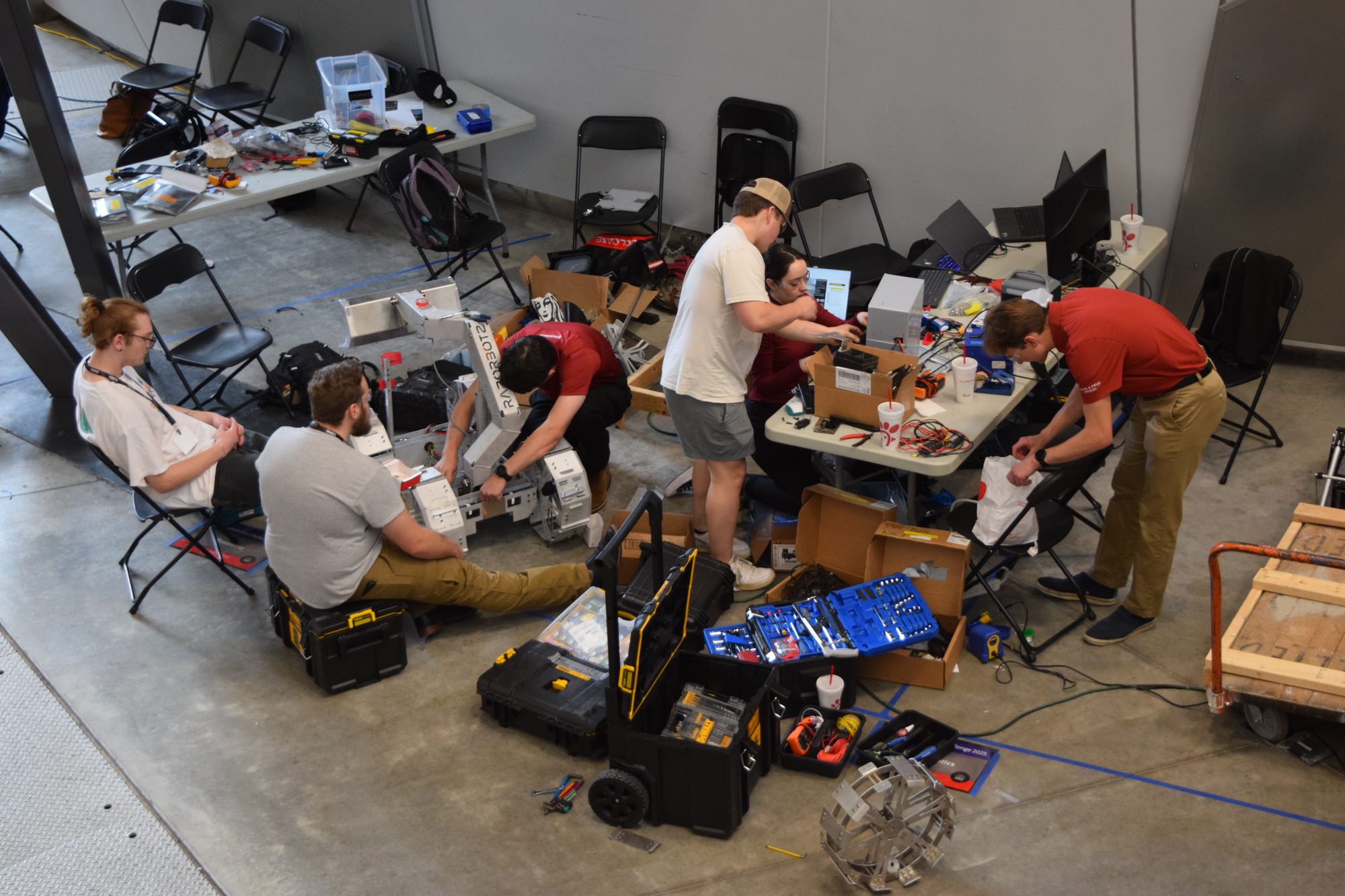 Working in the pits, 2025